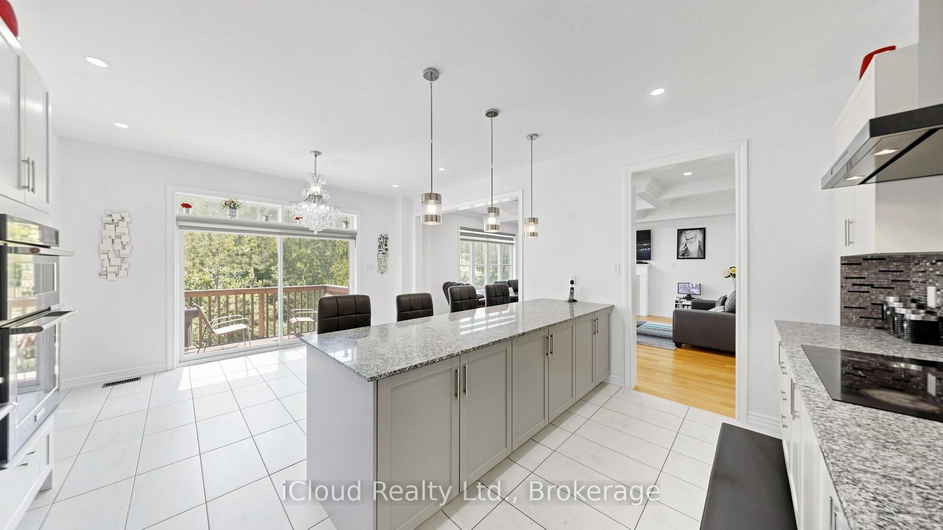 Photo 17 of 193 Thornbush Boulevard E, Brampton, Northwest Brampton — HOMEH