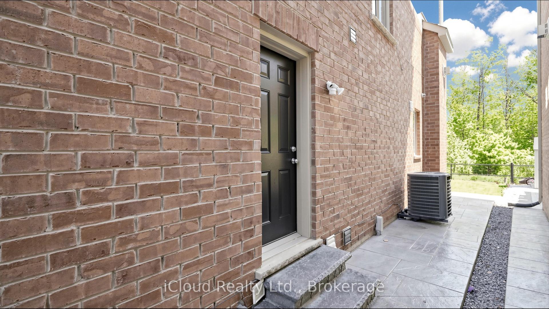 Photo 47 of 193 Thornbush Boulevard E, Brampton, Northwest Brampton — HOMEH