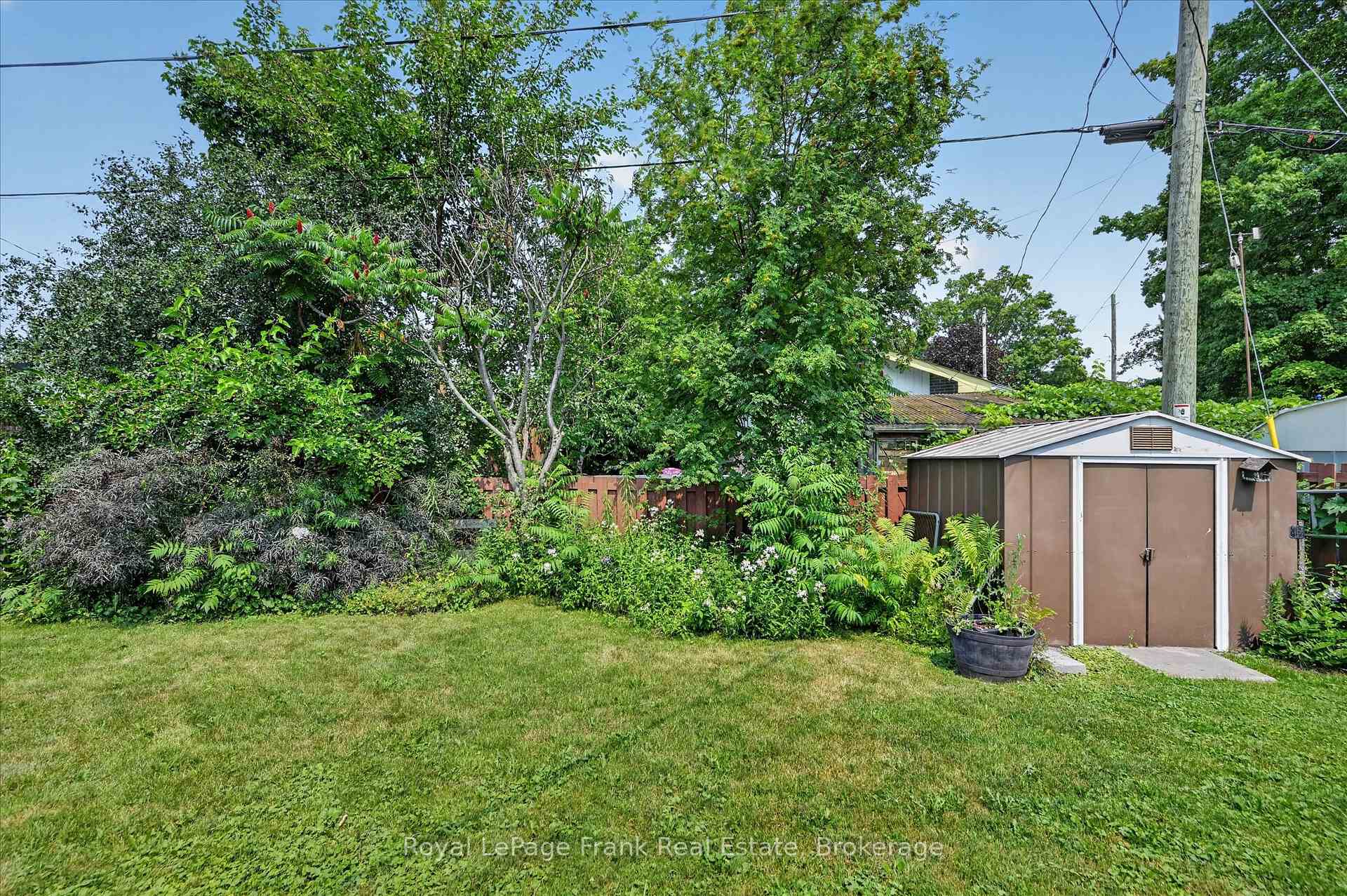 Photo 36 of 870 Hemlock Street, Peterborough, Northcrest Ward 5 — HOMEH