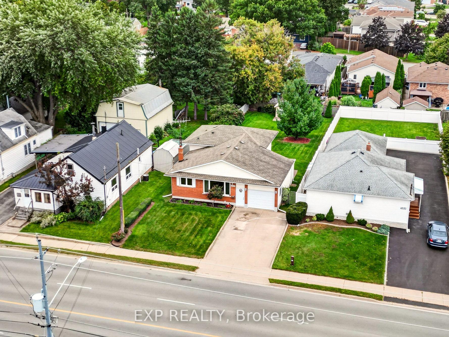 Photo 2 of 4543 Montrose Road, Niagara Falls, Ascot — HOMEH