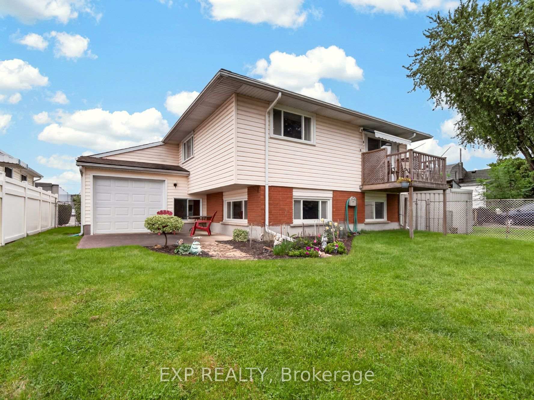 Photo 4 of 4543 Montrose Road, Niagara Falls, Ascot — HOMEH