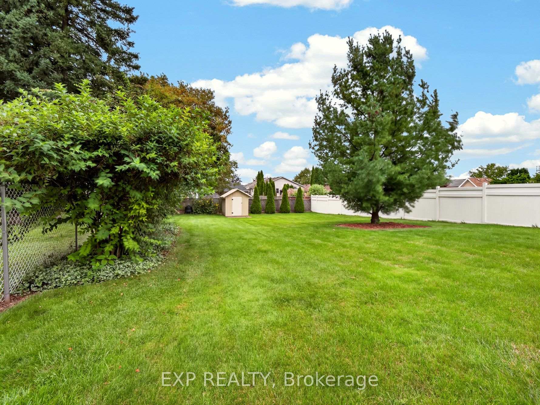 Photo 33 of 4543 Montrose Road, Niagara Falls, Ascot — HOMEH
