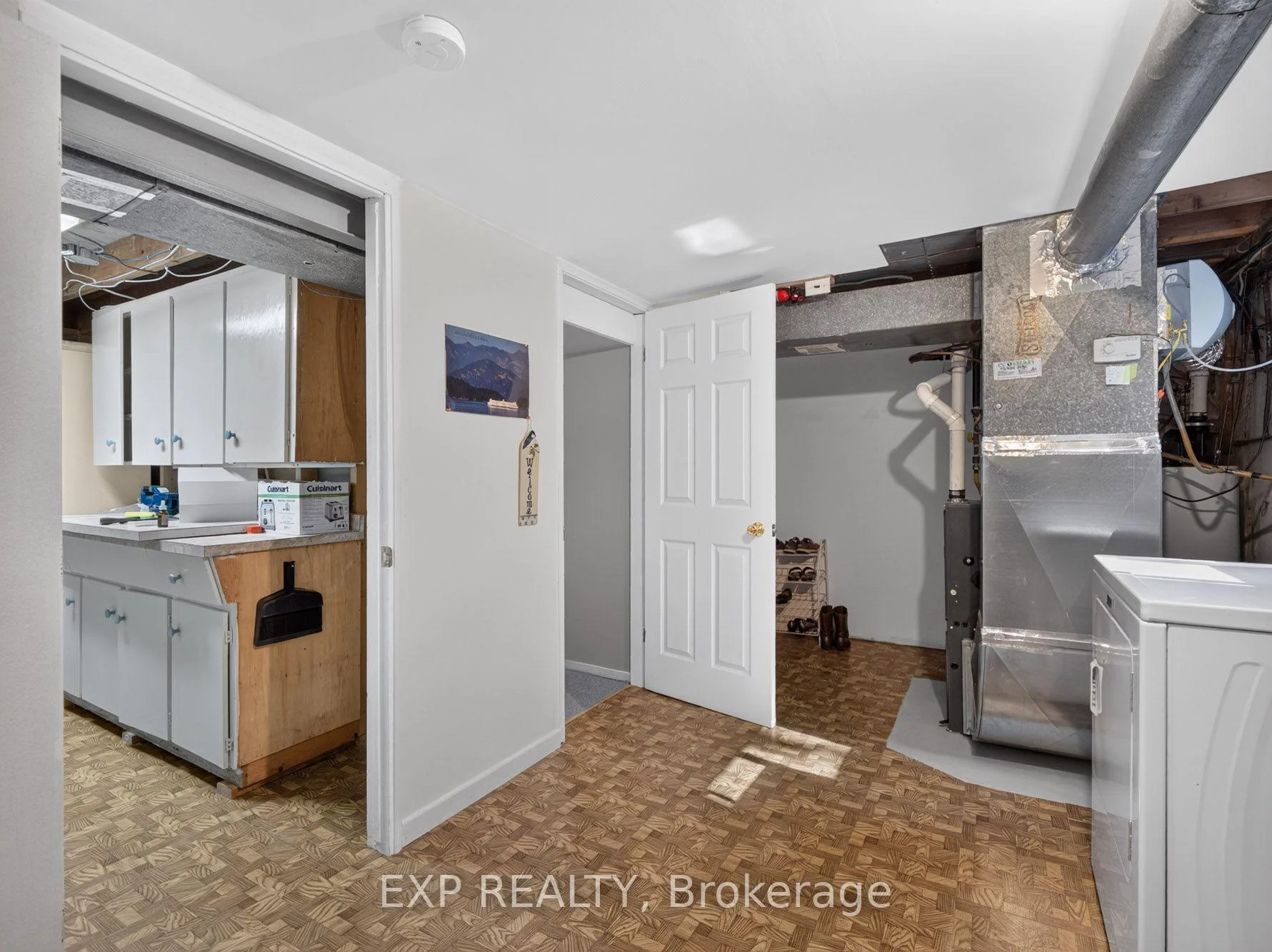 Photo 29 of 4543 Montrose Road, Niagara Falls, Ascot — HOMEH