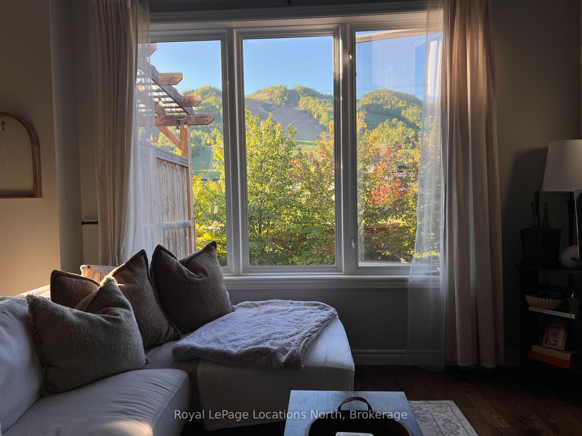 Photo 8 of 122 Delphi Lane, Blue Mountains — HOMEH