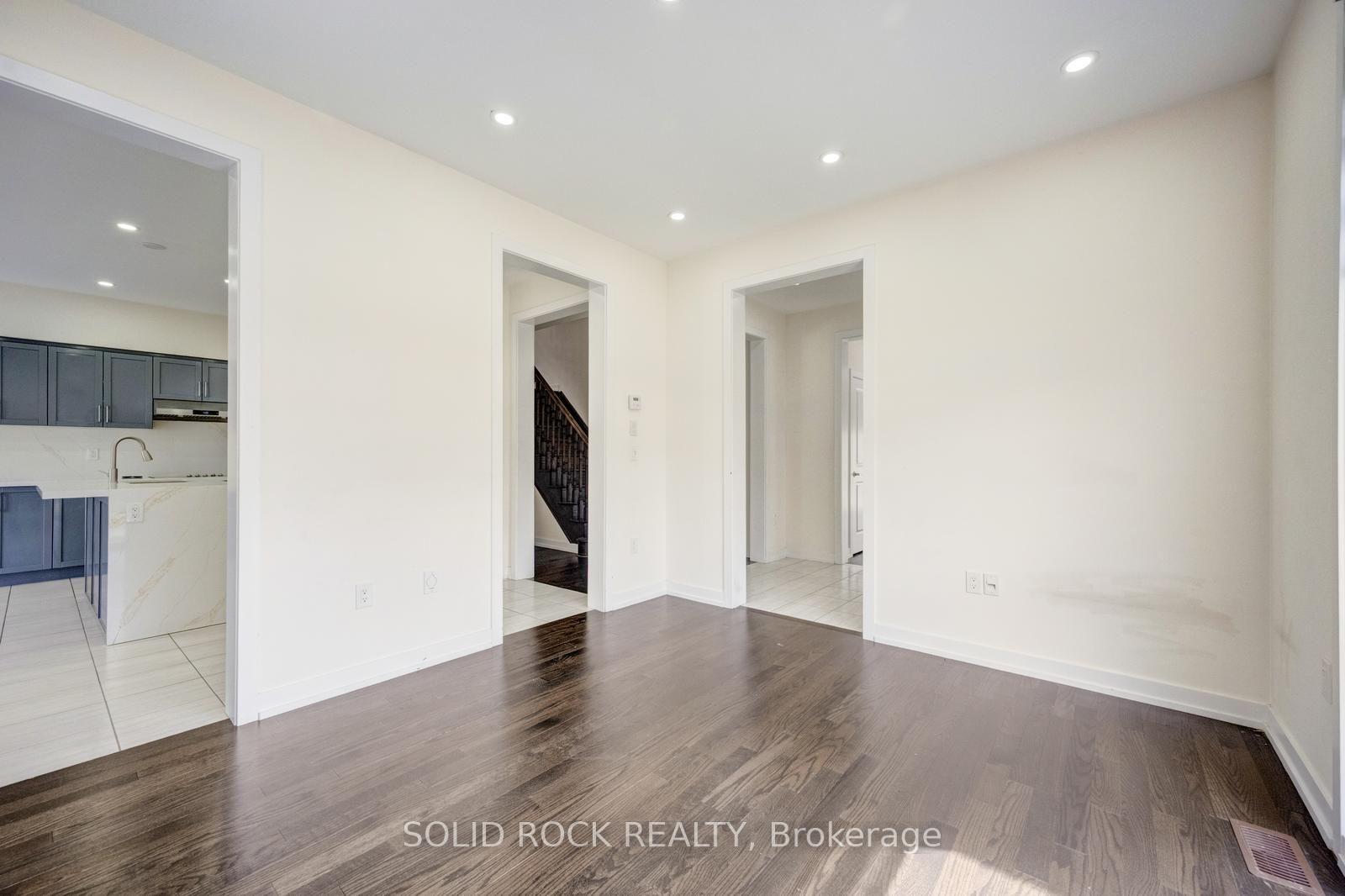 Photo 3 of 93 Parity Road, Brampton, Credit Valley — HOMEH