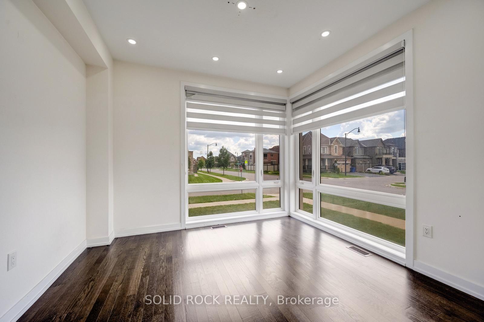 Photo 7 of 93 Parity Road, Brampton, Credit Valley — HOMEH