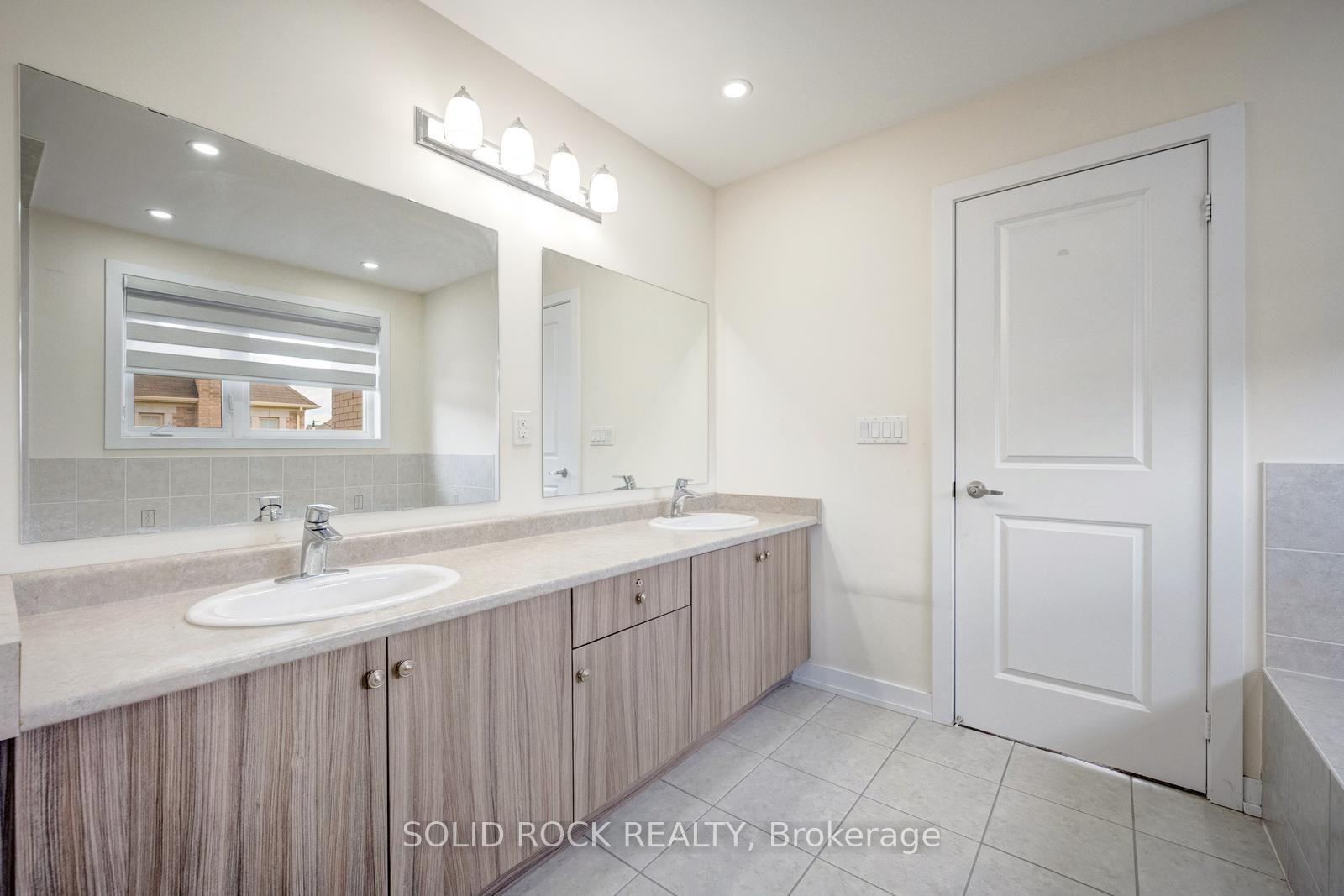 Photo 10 of 93 Parity Road, Brampton, Credit Valley — HOMEH