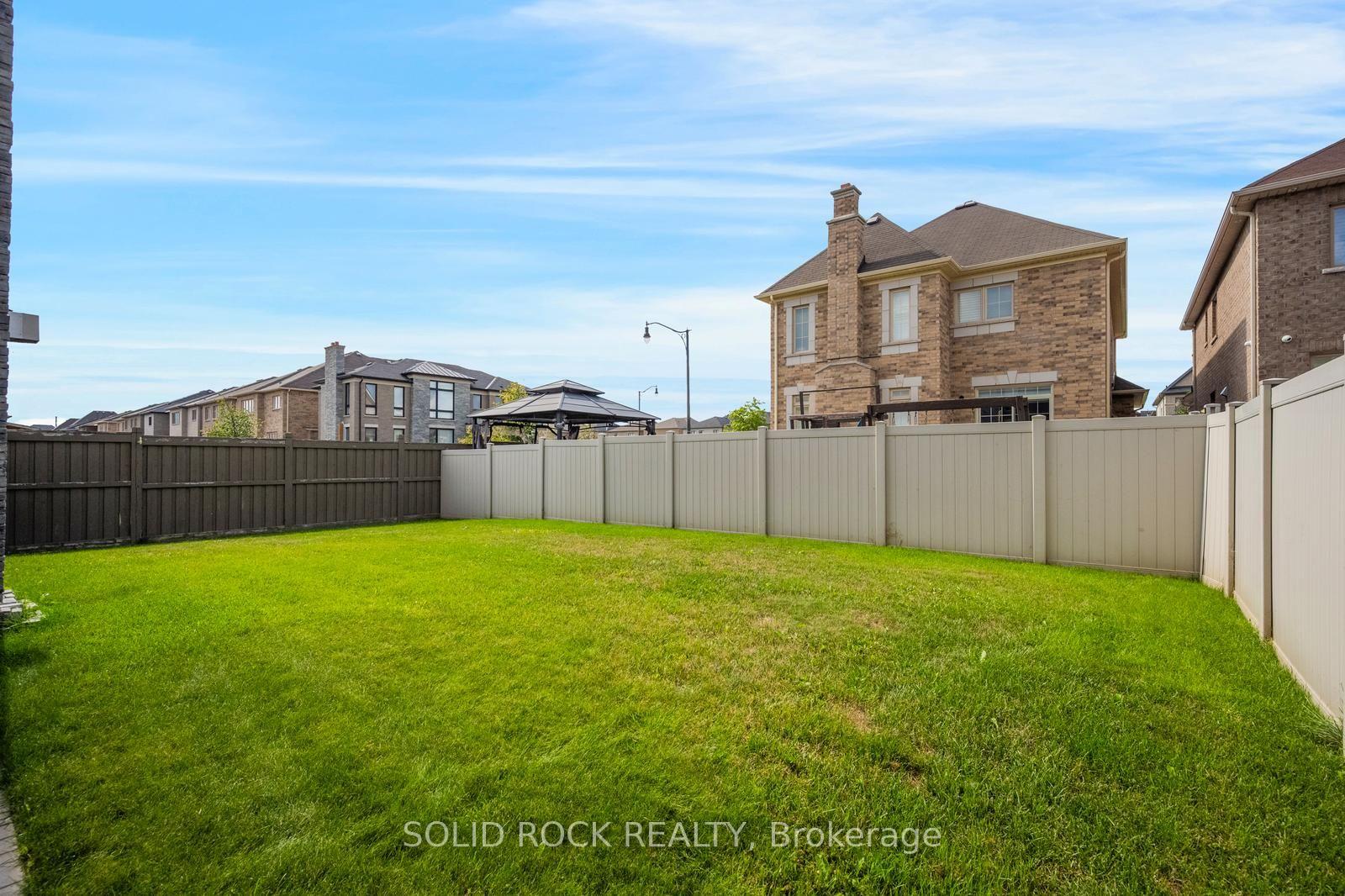 Photo 26 of 93 Parity Road, Brampton, Credit Valley — HOMEH