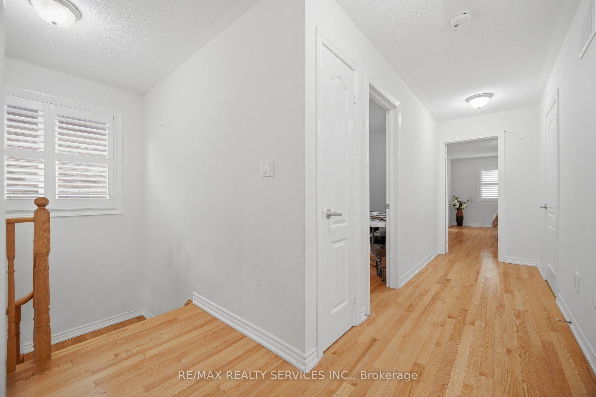 Photo 22 of 25 Yately Street, Brampton, Northwest Brampton — HOMEH