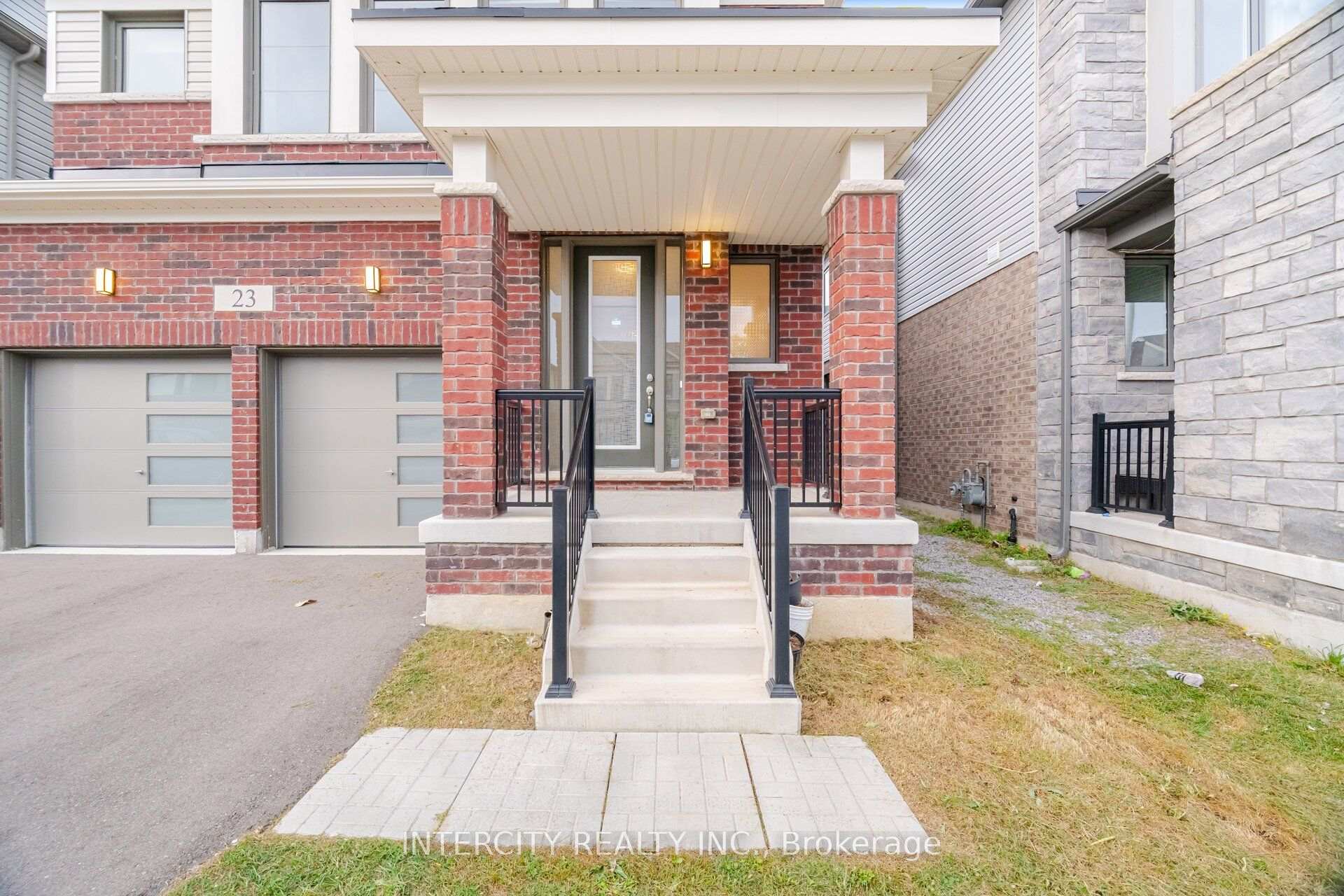 Photo 3 of 23 Weylie Street, Hamilton, Mount Hope — HOMEH