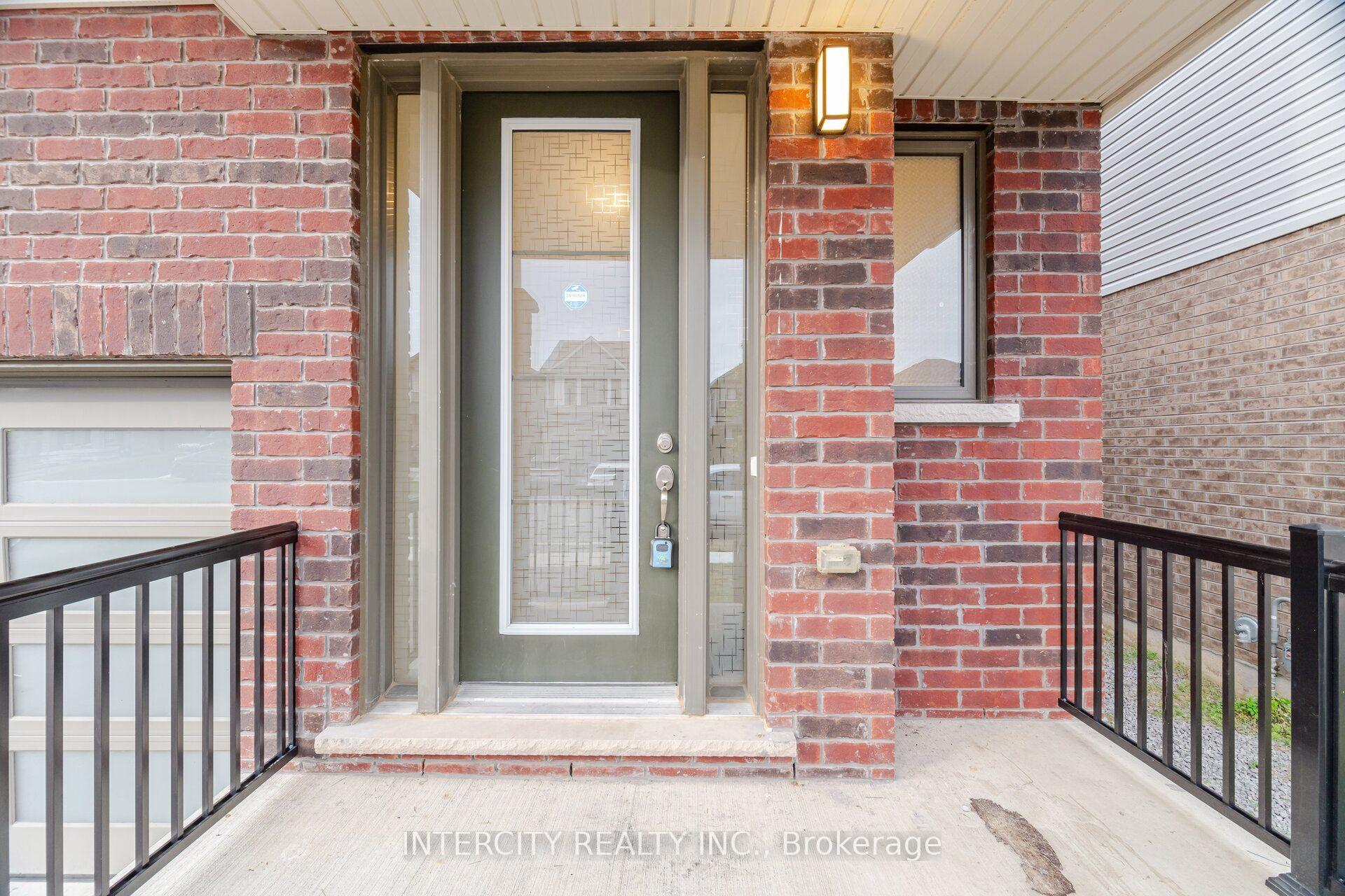 Photo 4 of 23 Weylie Street, Hamilton, Mount Hope — HOMEH
