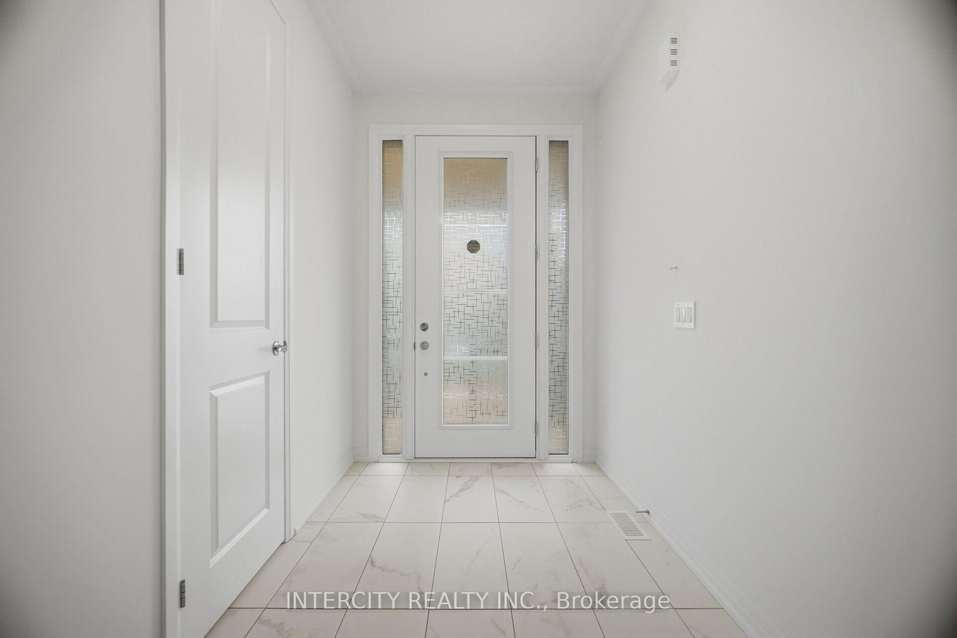 Photo 5 of 23 Weylie Street, Hamilton, Mount Hope — HOMEH