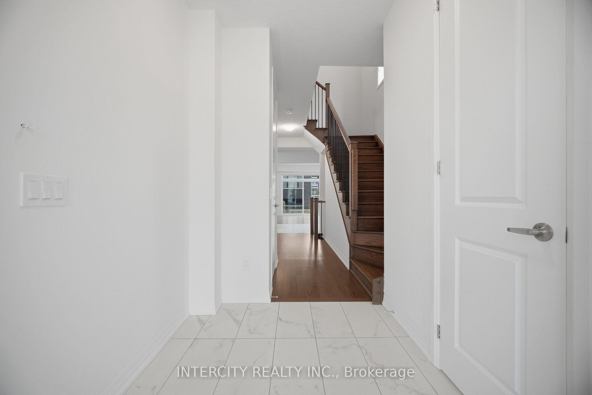 Photo 6 of 23 Weylie Street, Hamilton, Mount Hope — HOMEH