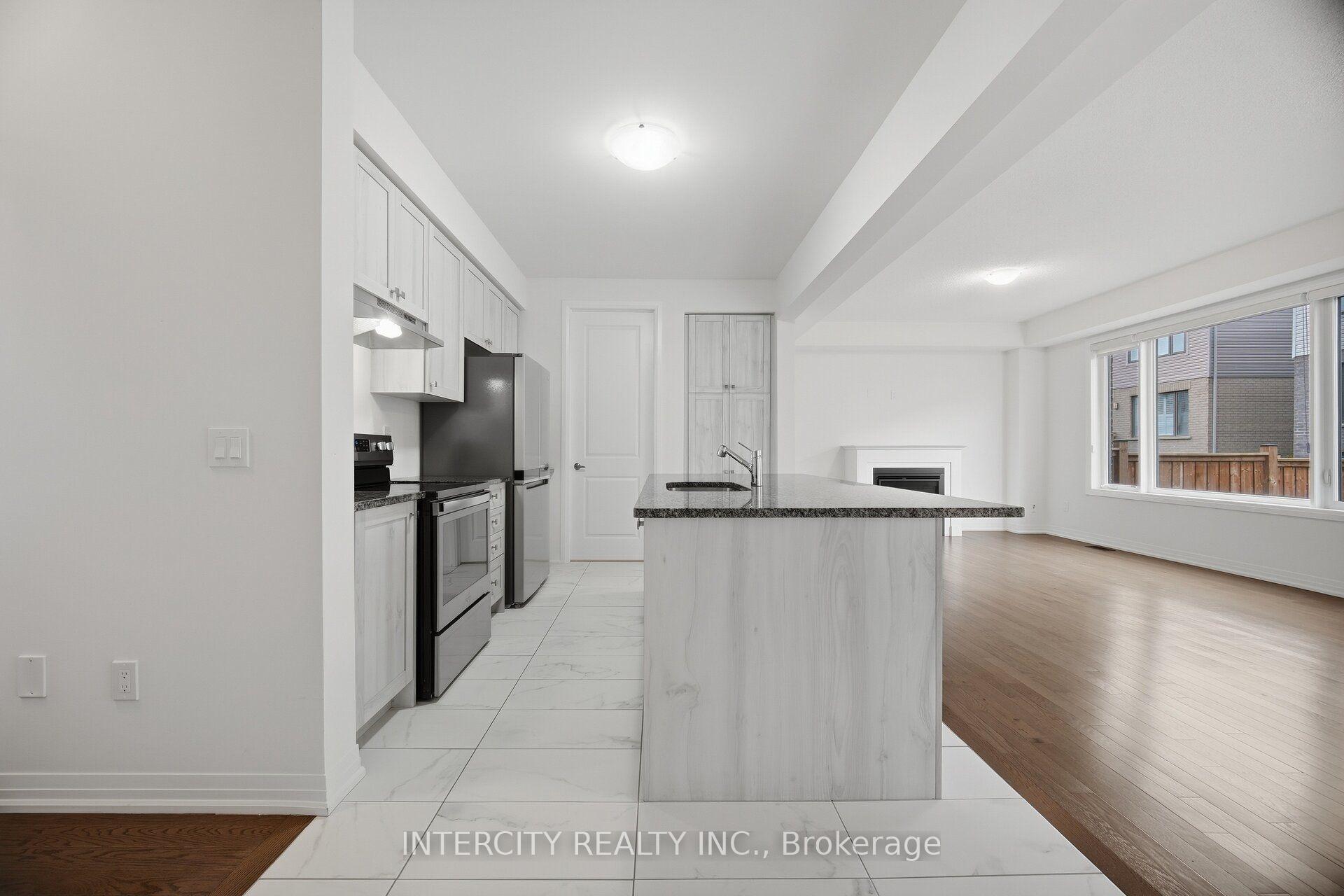 Photo 8 of 23 Weylie Street, Hamilton, Mount Hope — HOMEH