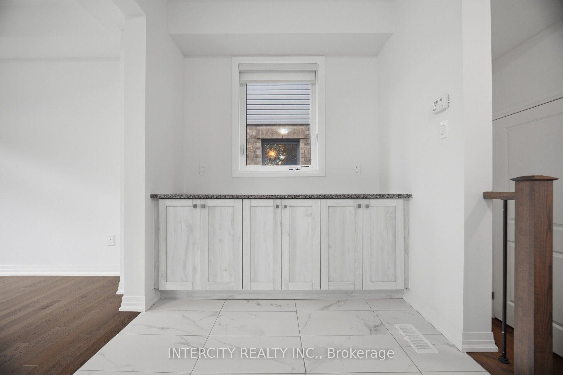 Photo 13 of 23 Weylie Street, Hamilton, Mount Hope — HOMEH