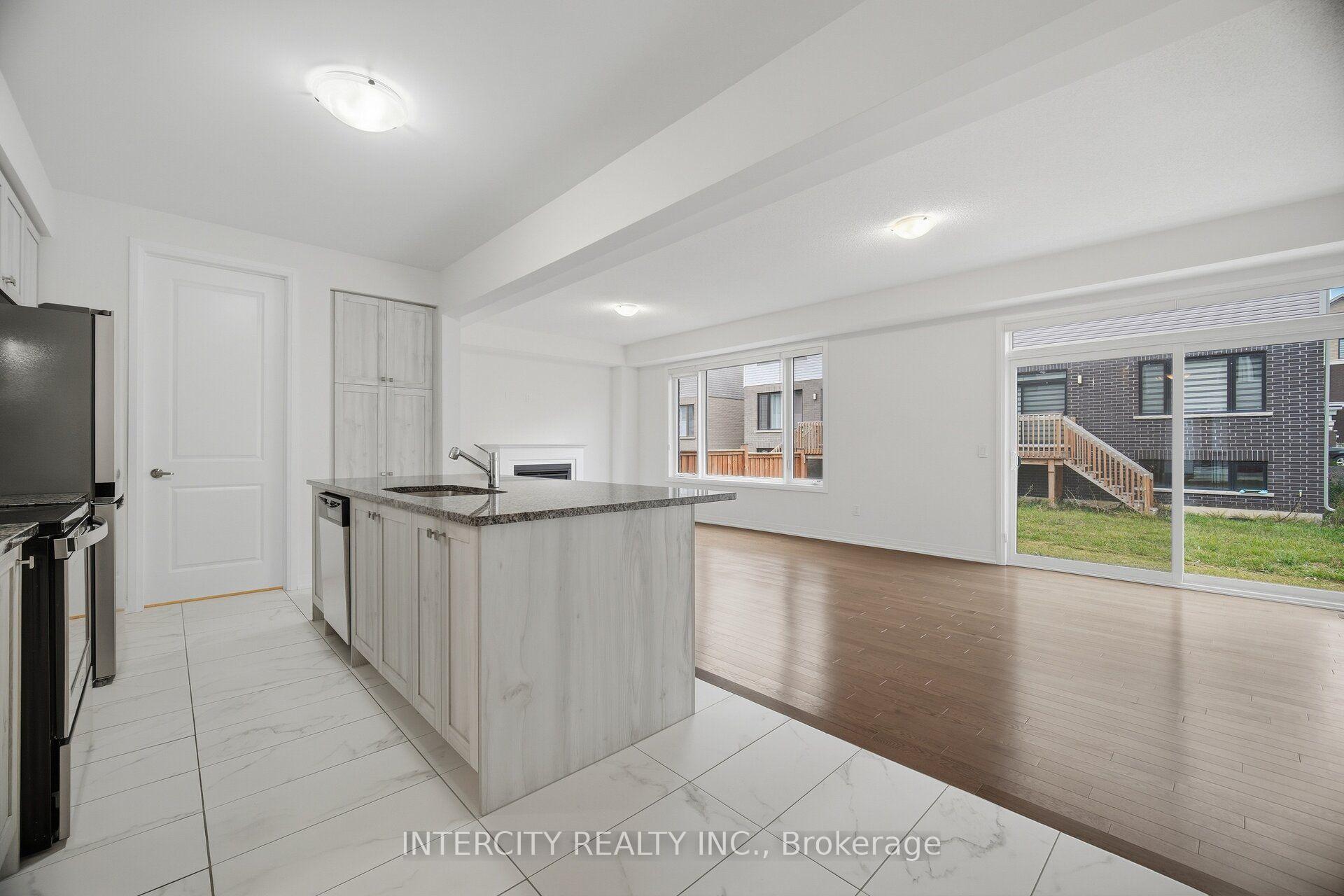 Photo 14 of 23 Weylie Street, Hamilton, Mount Hope — HOMEH