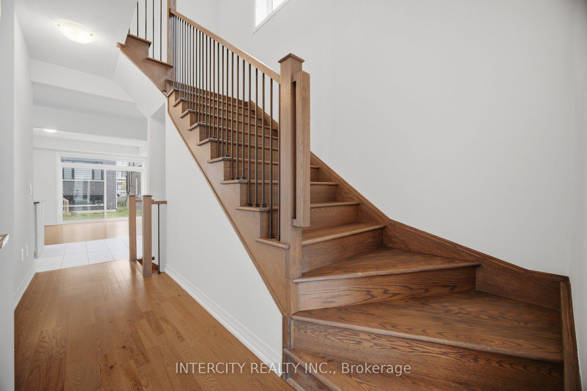 Photo 25 of 23 Weylie Street, Hamilton, Mount Hope — HOMEH