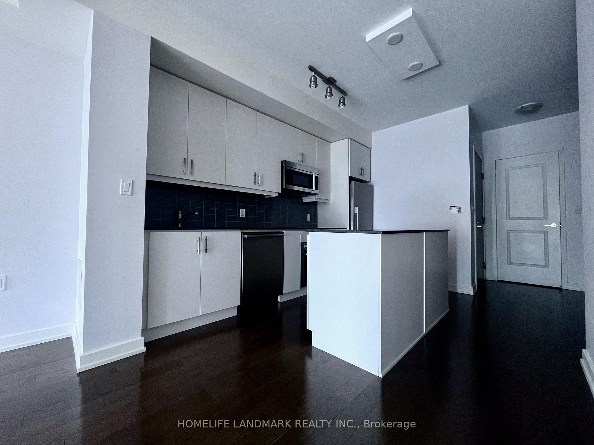 Photo 2 of Unit 801, 1 The Esplanade Drive, Toronto, Waterfront Communities — HOMEH