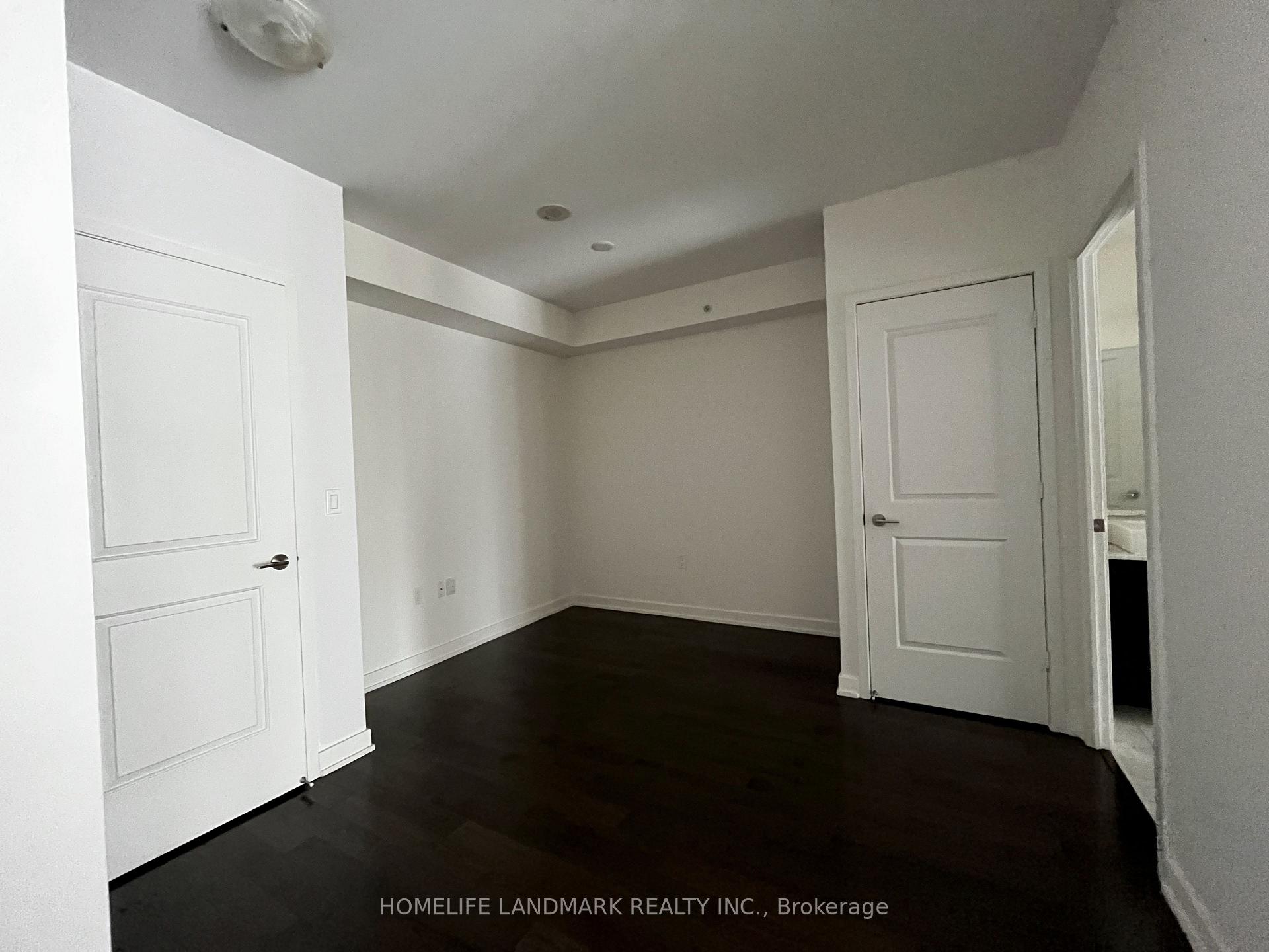 Photo 3 of Unit 801, 1 The Esplanade Drive, Toronto, Waterfront Communities — HOMEH