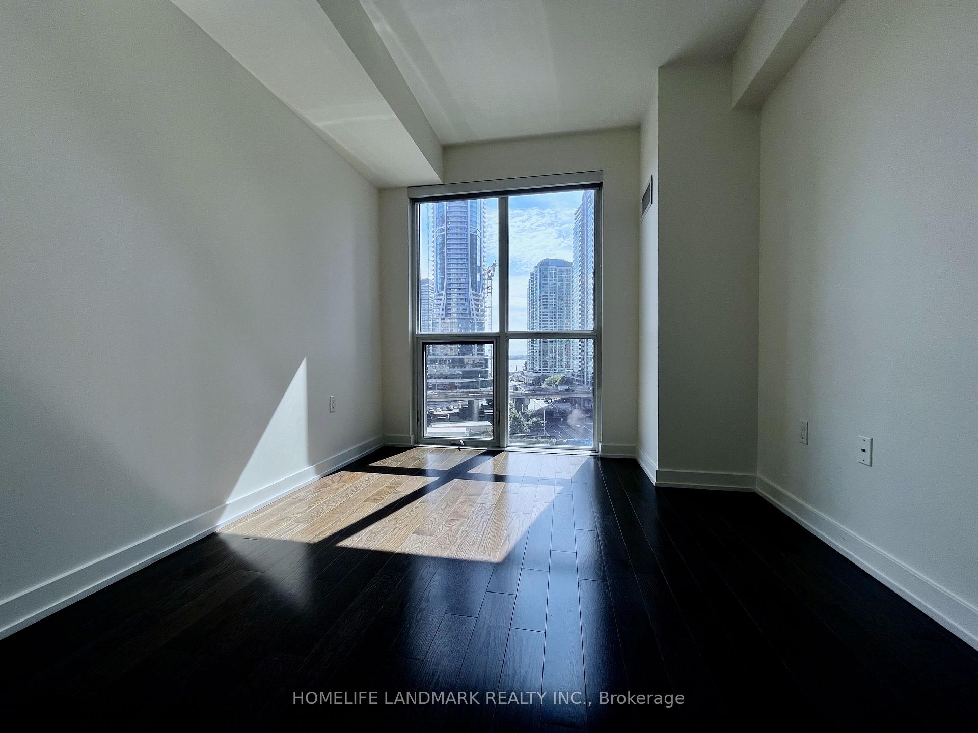 Photo 5 of Unit 801, 1 The Esplanade Drive, Toronto, Waterfront Communities — HOMEH