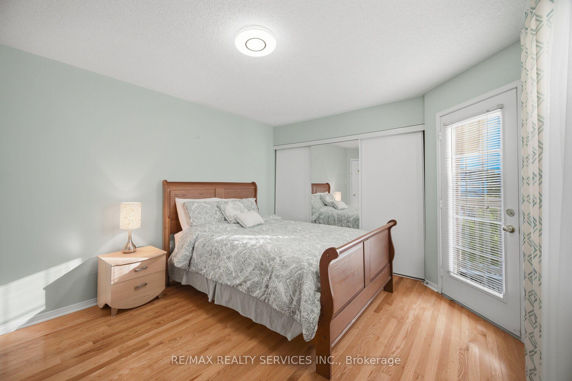 Photo 30 of 39 Legend Lane, Brampton, Fletcher's Creek Village — HOMEH