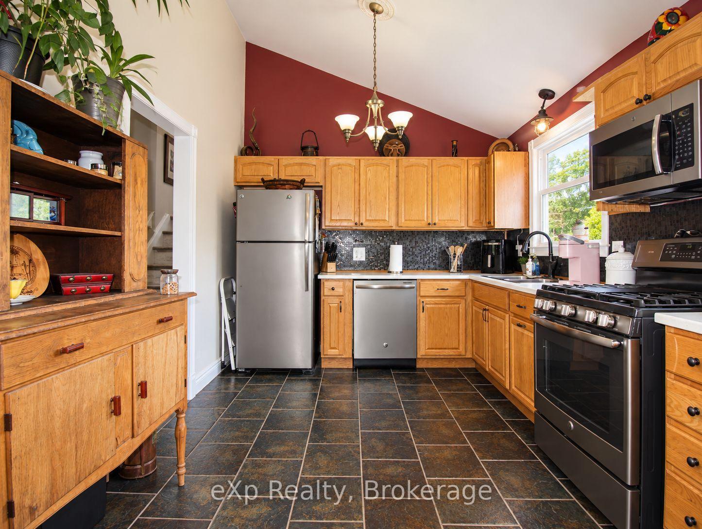 Photo 3 of 111690 Grey Road 14, Southgate — HOMEH