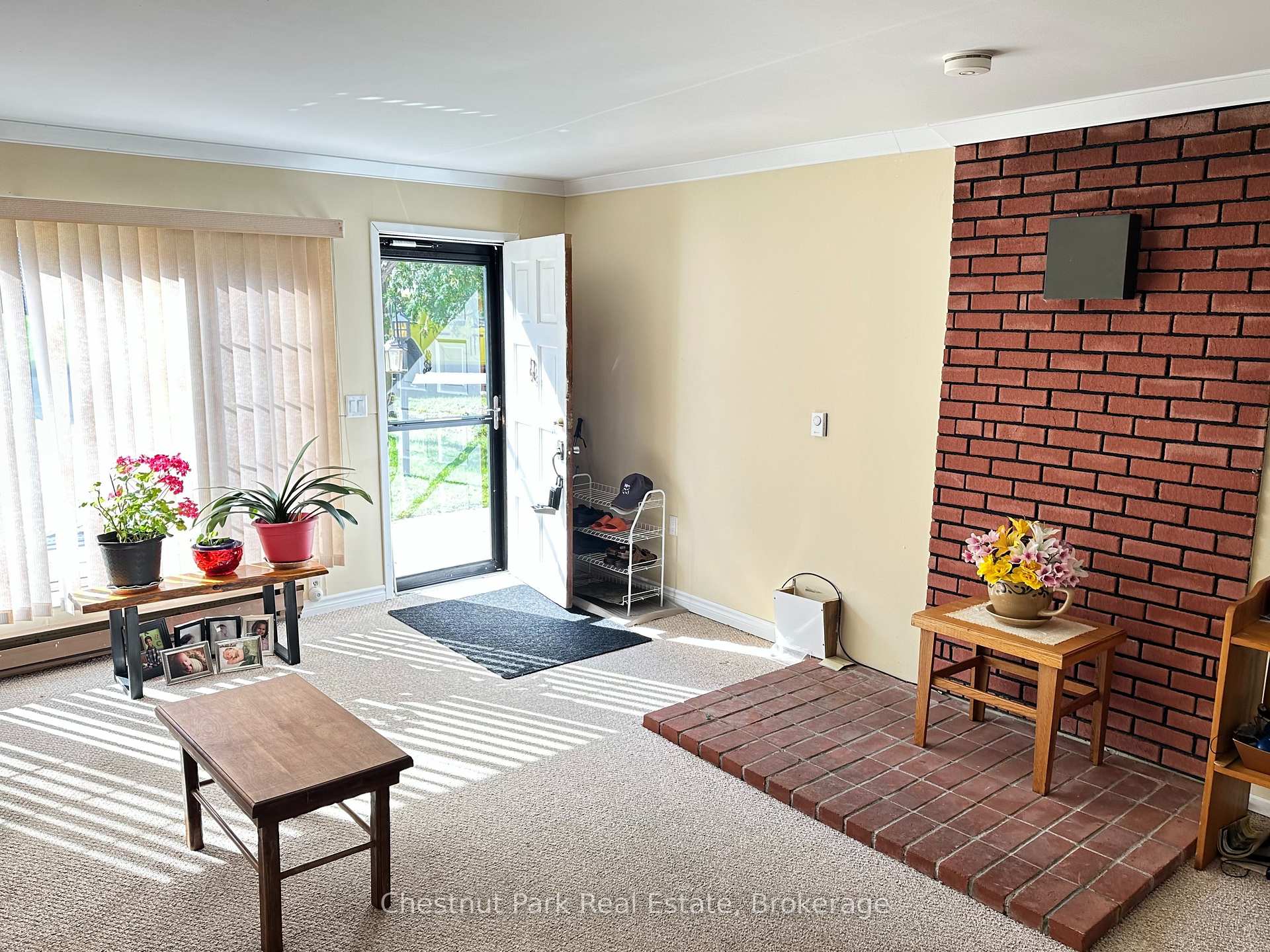Photo 5 of 150 Fraser Street, Gravenhurst, Muskoka (S) — HOMEH