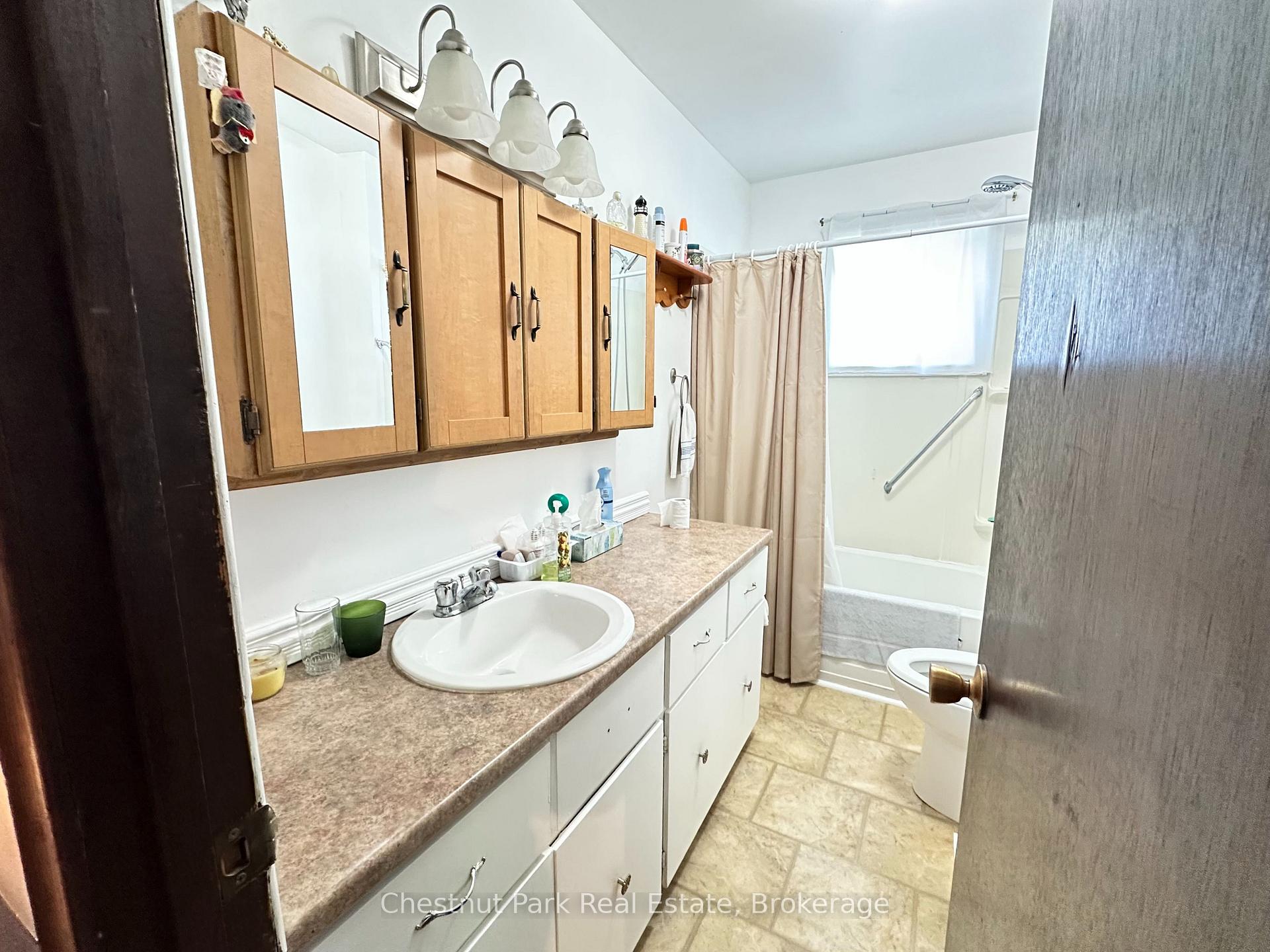 Photo 12 of 150 Fraser Street, Gravenhurst, Muskoka (S) — HOMEH