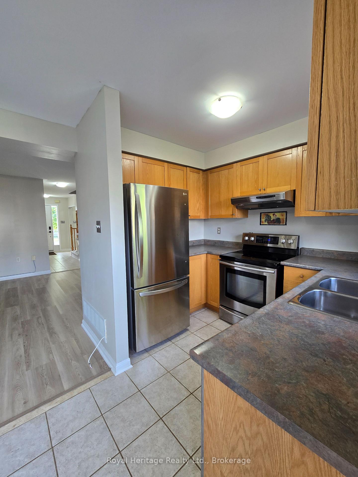 Photo 9 of 67 Toscana Drive, Whitby, Taunton North — HOMEH