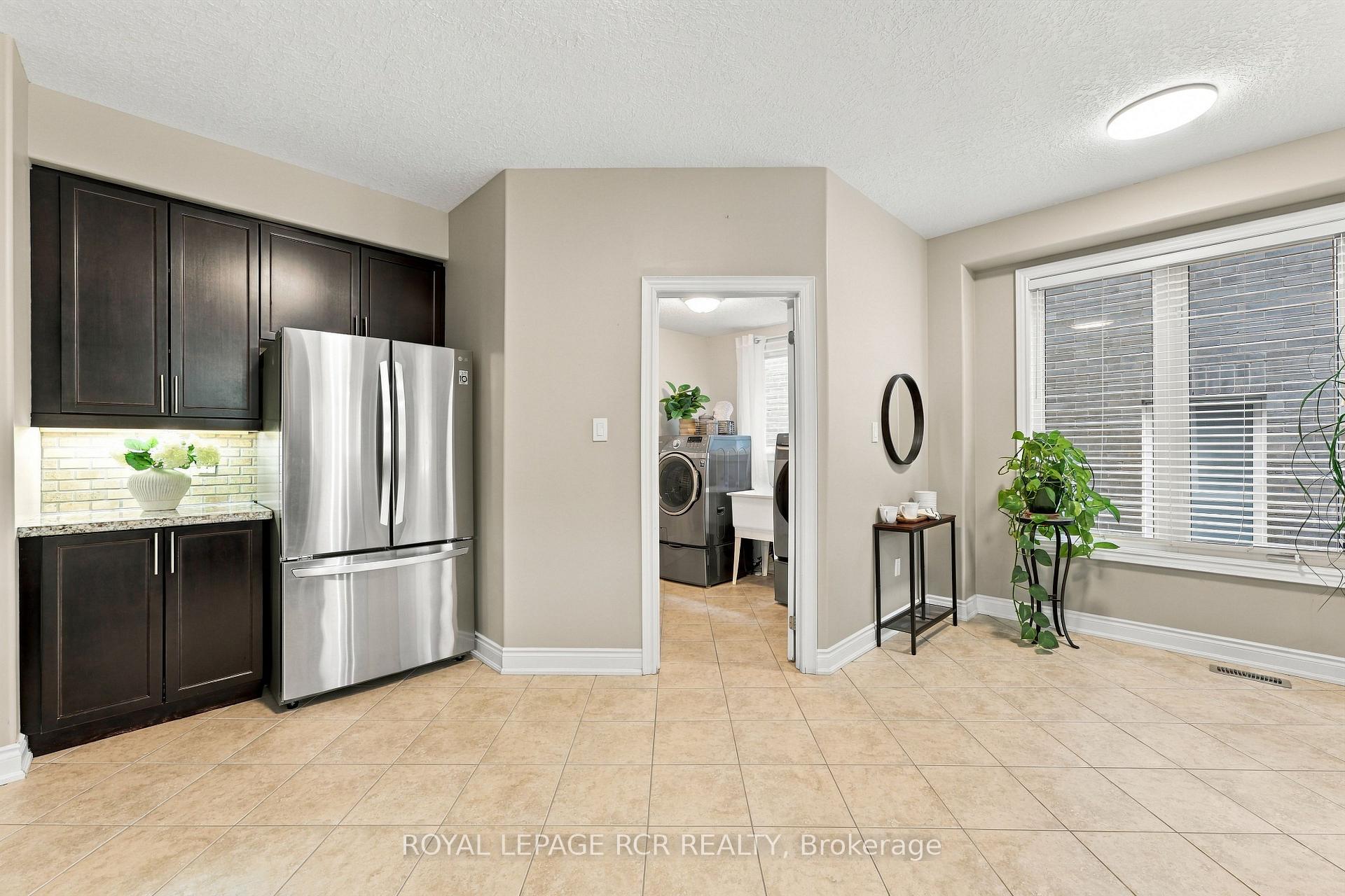 Photo 7 of 825 Booth Avenue, Innisfil, Alcona — HOMEH