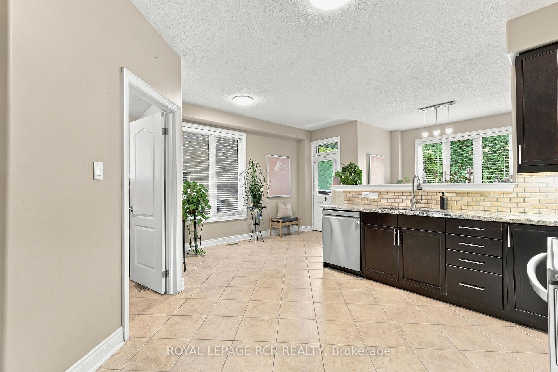 Photo 8 of 825 Booth Avenue, Innisfil, Alcona — HOMEH