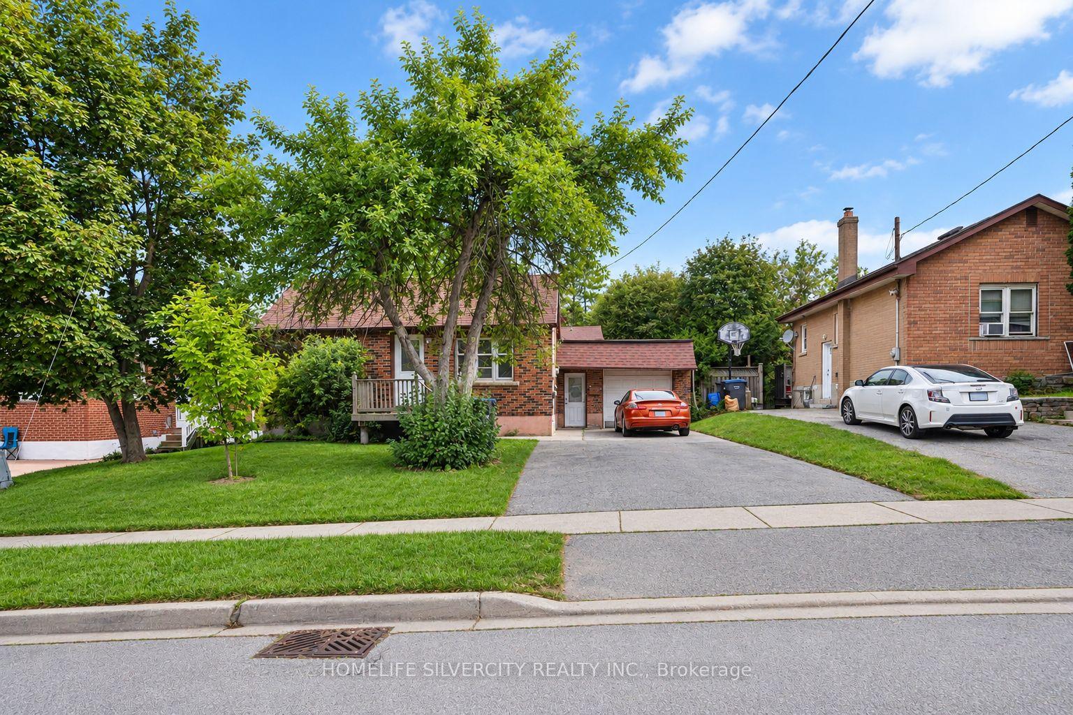 Photo of 30 Woodward Avenue