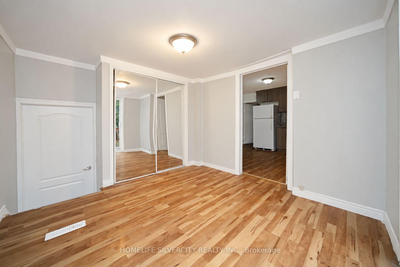Photo 14 of 30 Woodward Avenue, Brampton, Brampton North — HOMEH