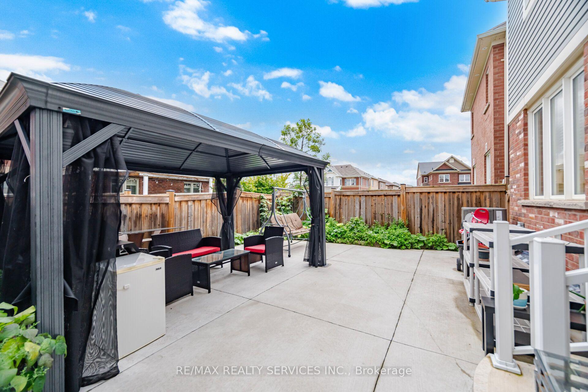 Photo 47 of 3 Fenchurch Drive, Brampton, Northwest Brampton — HOMEH