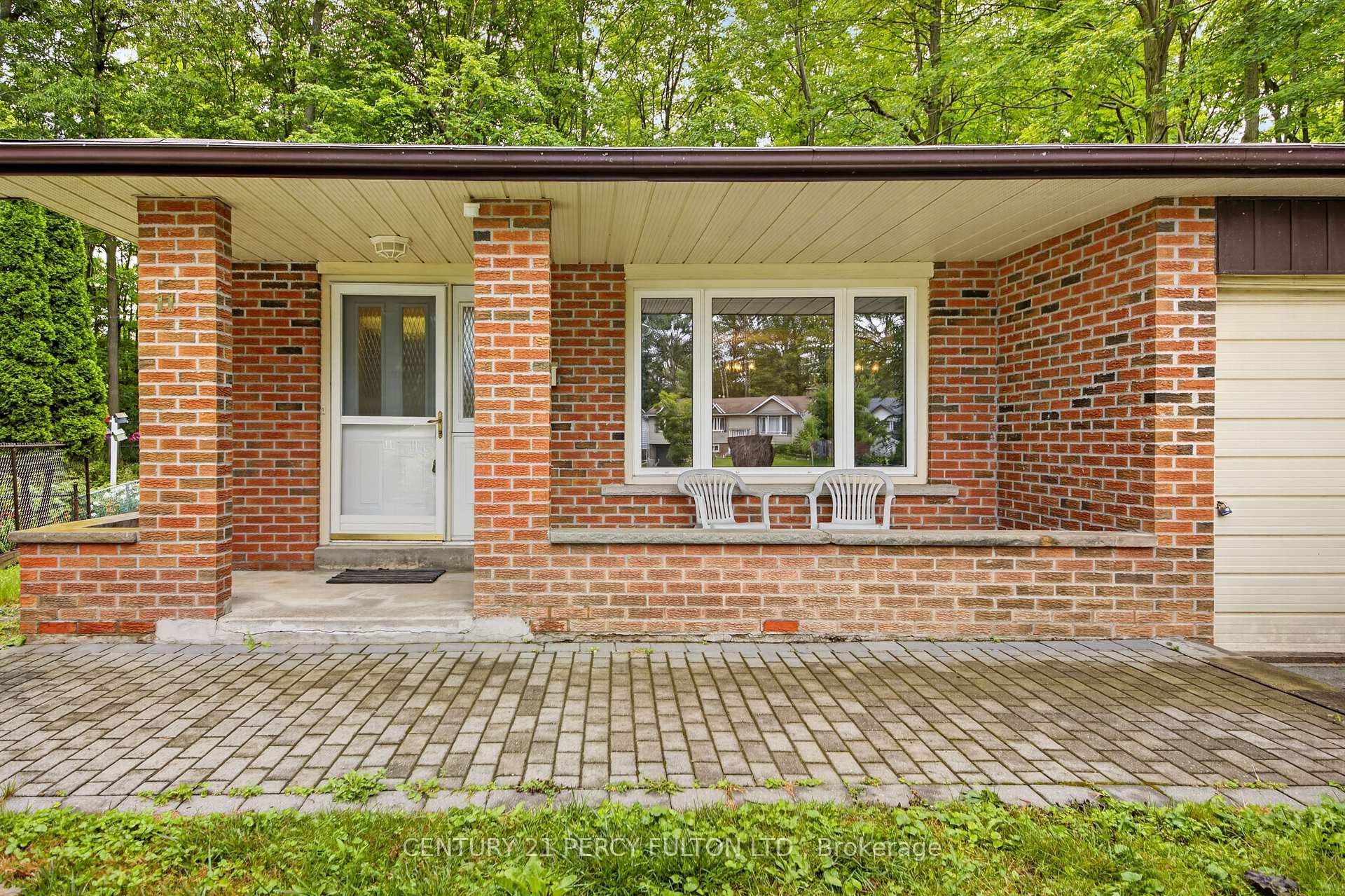 Photo 2 of 11 Aldergrove Circle, Barrie, Cundles East — HOMEH