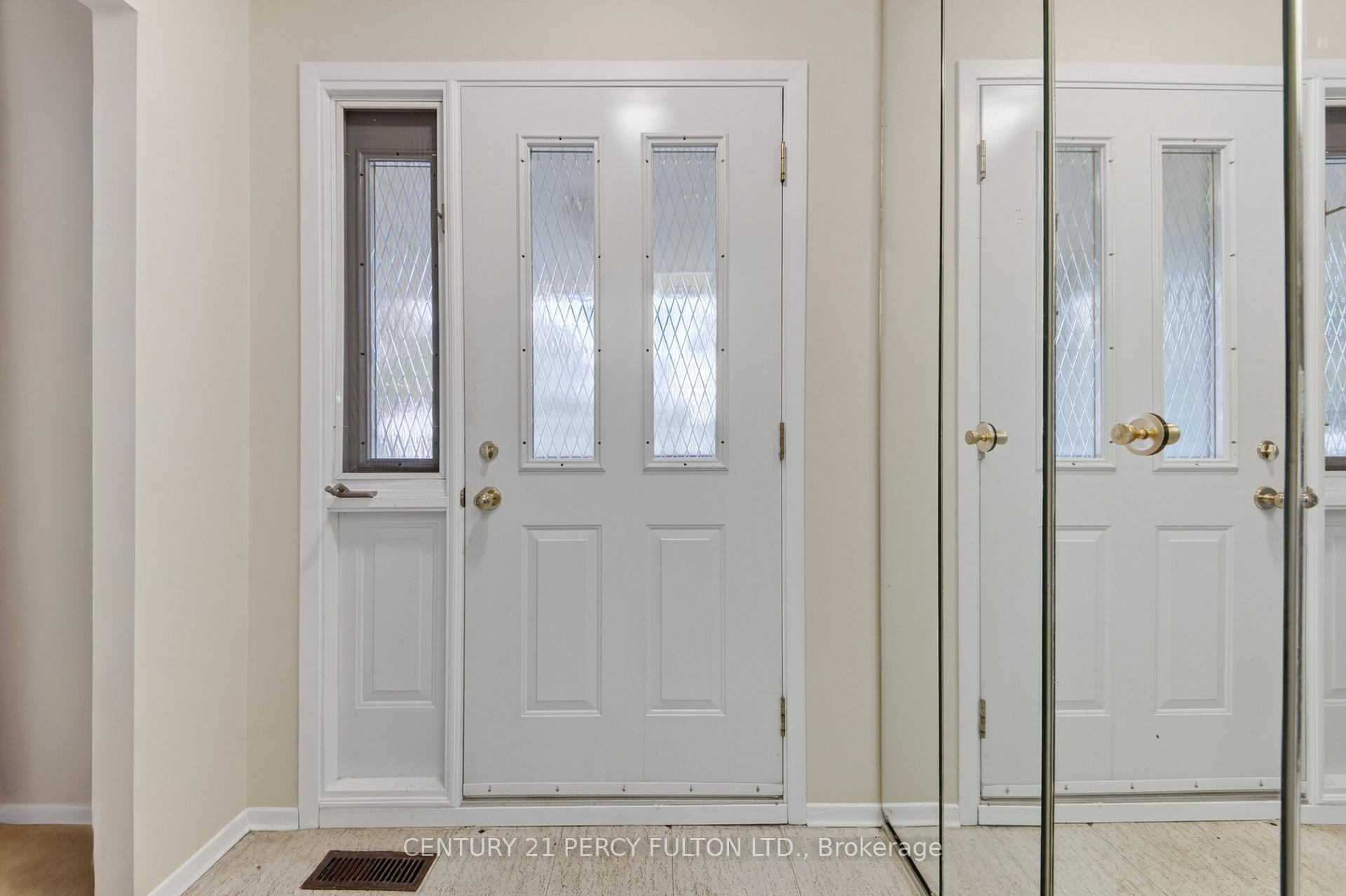 Photo 6 of 11 Aldergrove Circle, Barrie, Cundles East — HOMEH