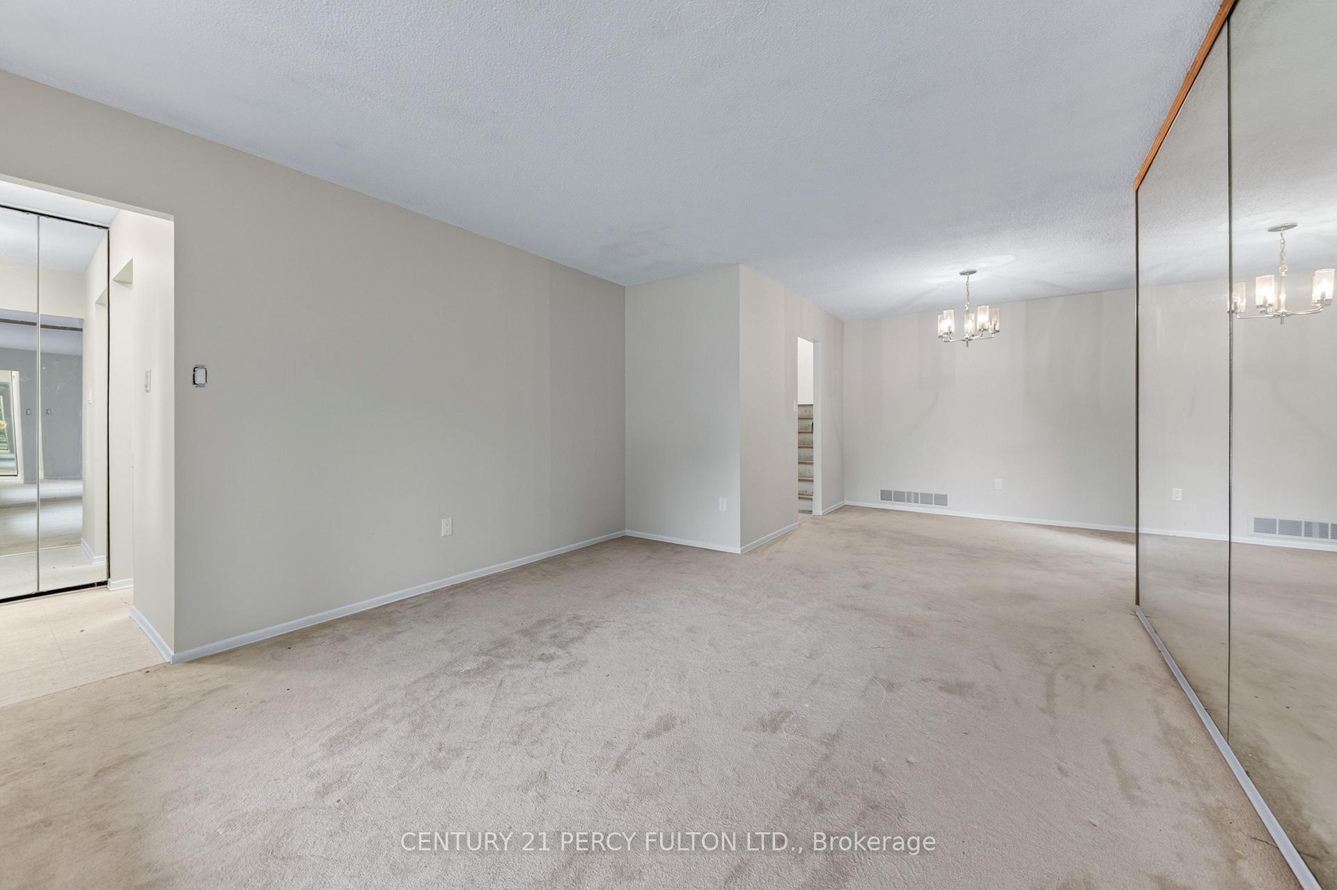 Photo 13 of 11 Aldergrove Circle, Barrie, Cundles East — HOMEH