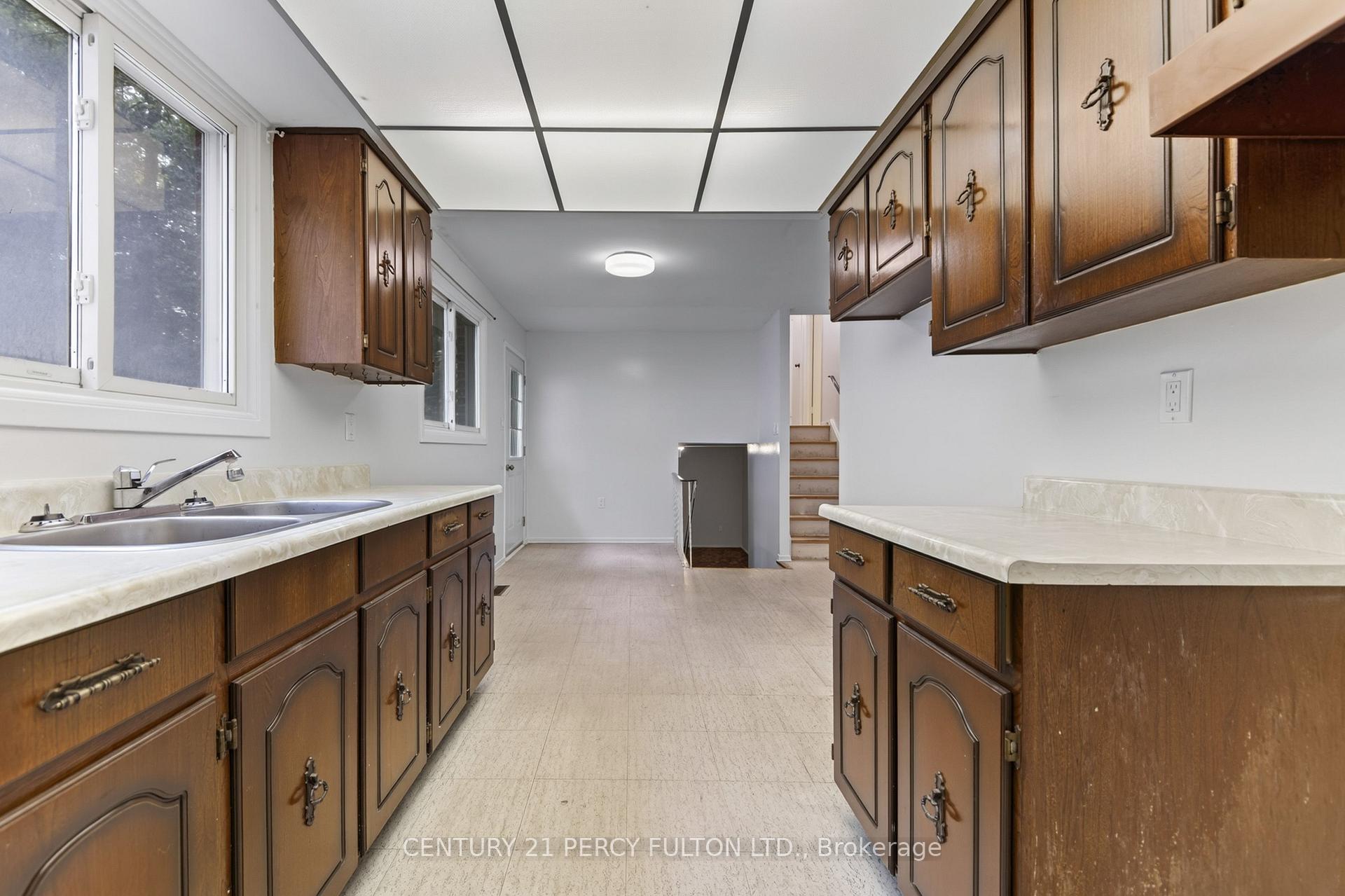 Photo 18 of 11 Aldergrove Circle, Barrie, Cundles East — HOMEH