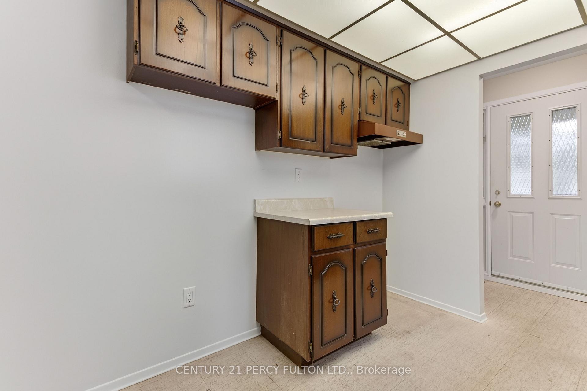 Photo 21 of 11 Aldergrove Circle, Barrie, Cundles East — HOMEH