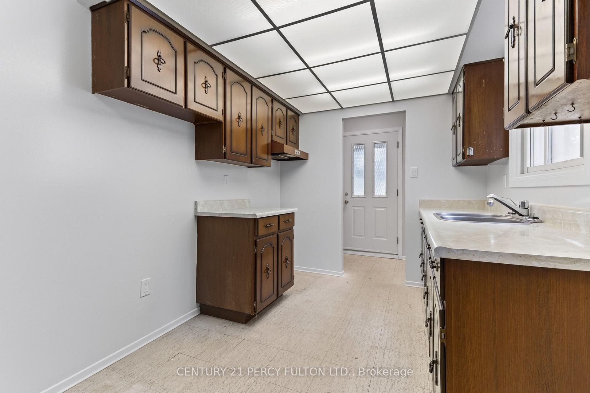 Photo 22 of 11 Aldergrove Circle, Barrie, Cundles East — HOMEH