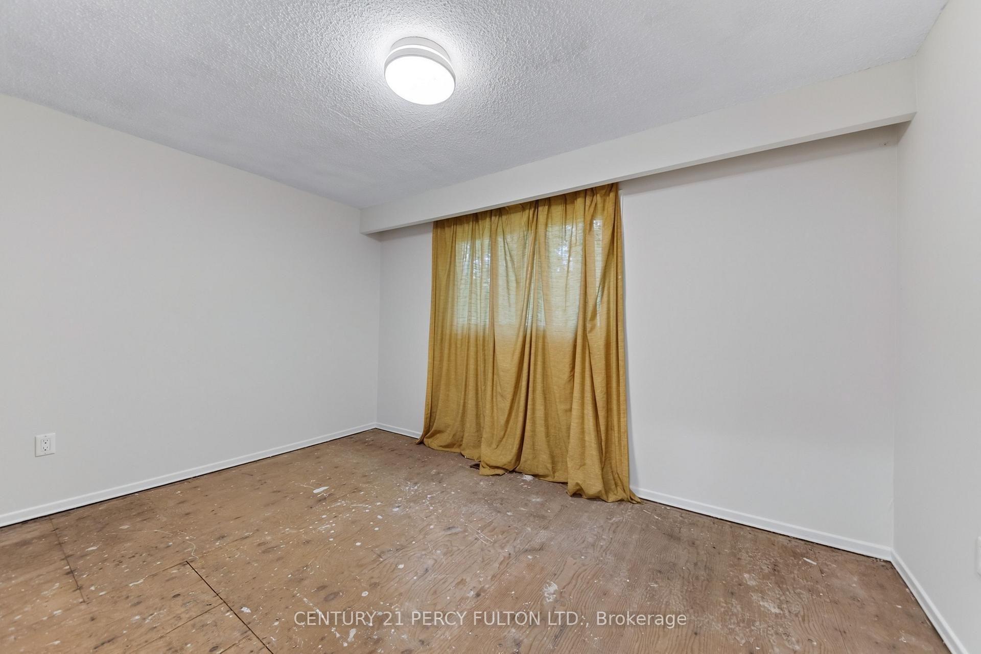 Photo 31 of 11 Aldergrove Circle, Barrie, Cundles East — HOMEH