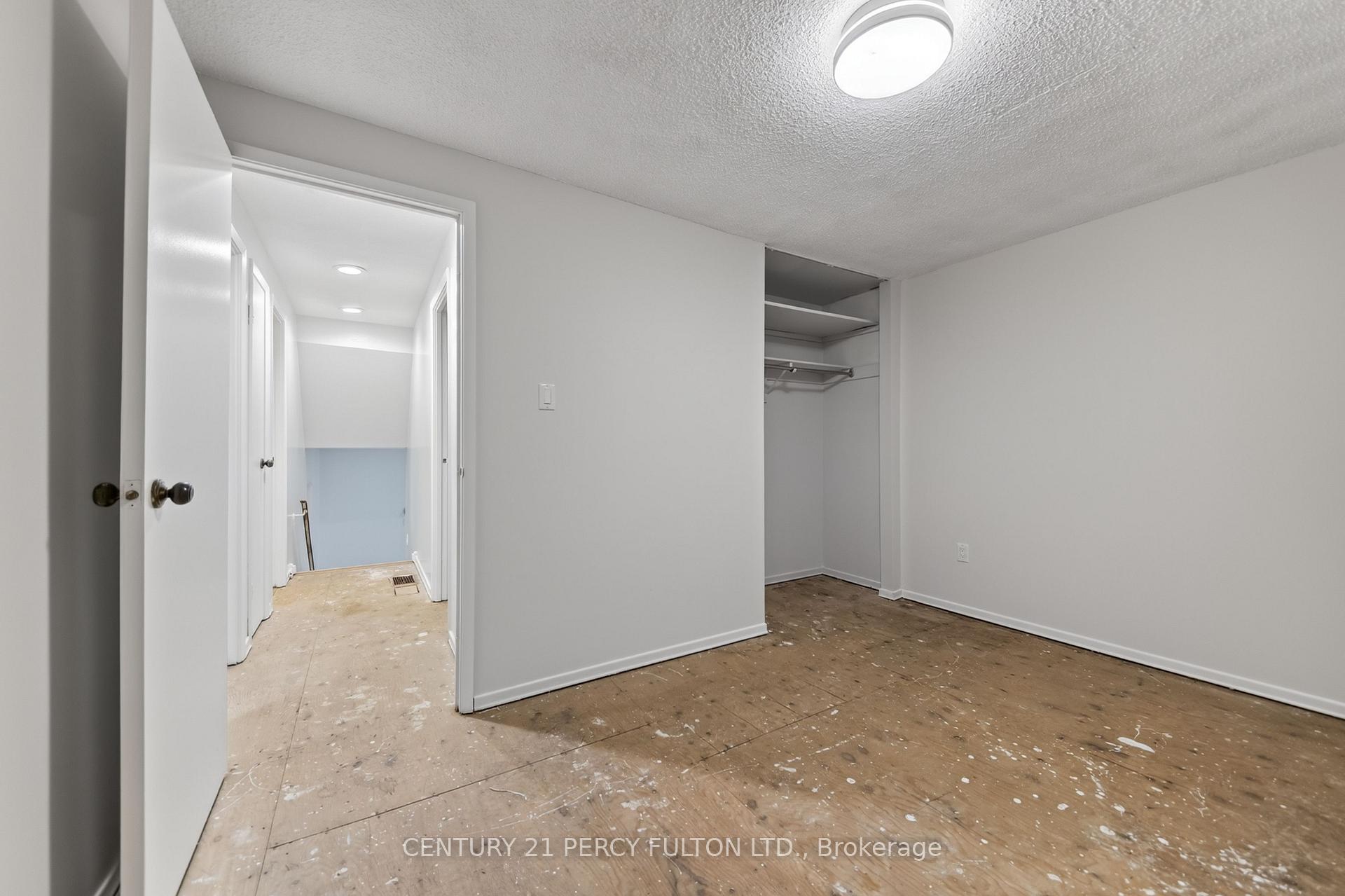 Photo 32 of 11 Aldergrove Circle, Barrie, Cundles East — HOMEH