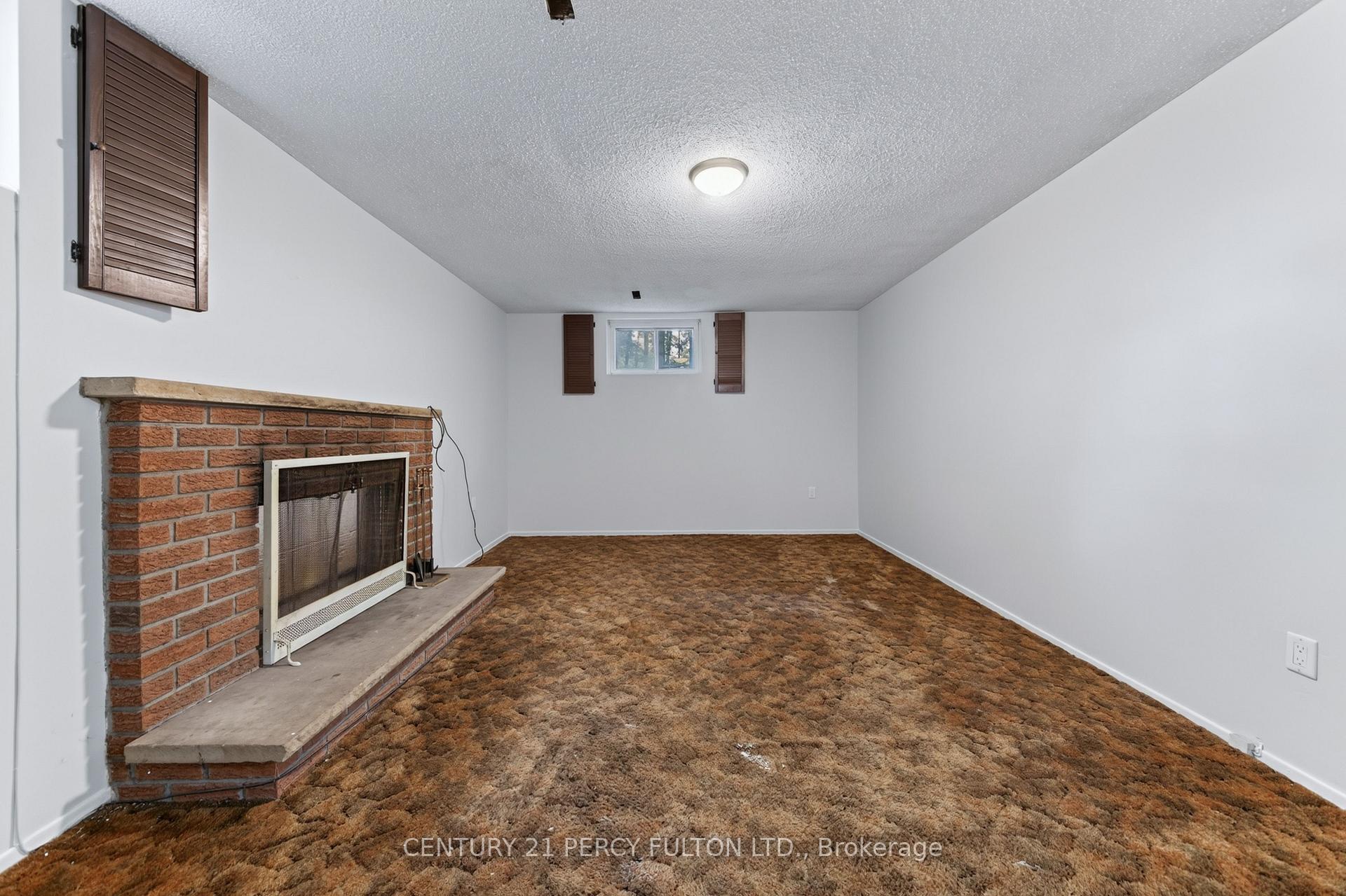 Photo 42 of 11 Aldergrove Circle, Barrie, Cundles East — HOMEH