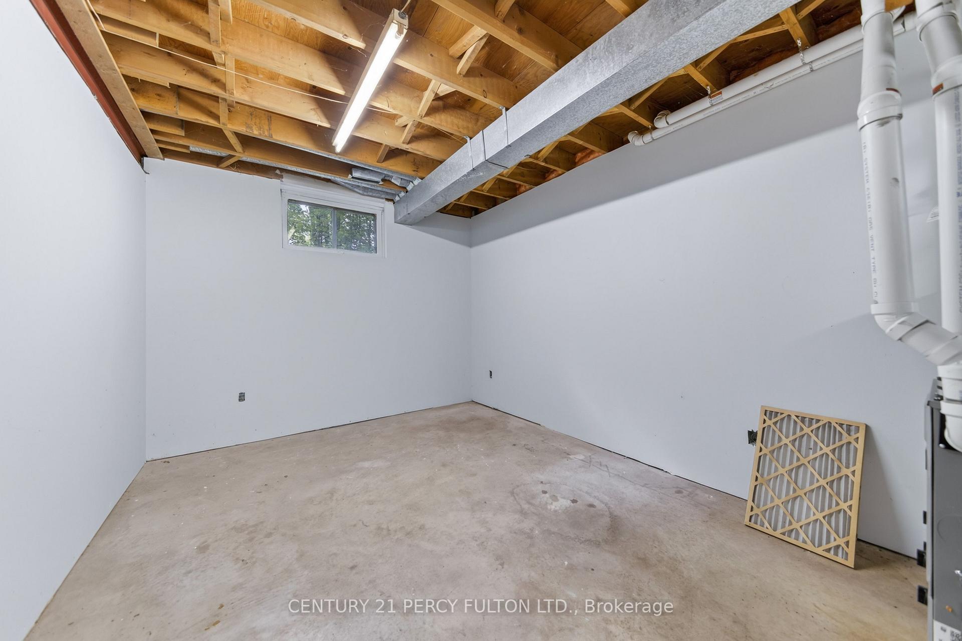 Photo 47 of 11 Aldergrove Circle, Barrie, Cundles East — HOMEH