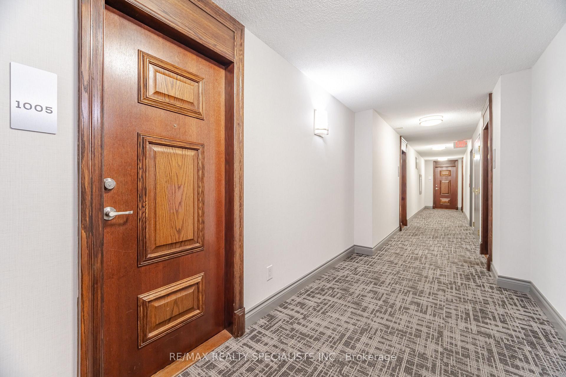 Photo 4 of Unit 1005, 5 Michael Power Place, Etobicoke, Islington-City Centre West — HOMEH