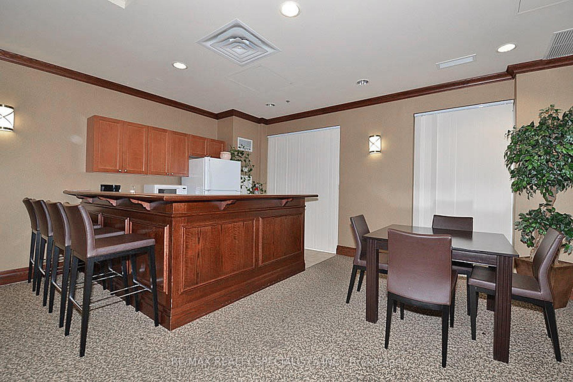 Photo 26 of Unit 1005, 5 Michael Power Place, Etobicoke, Islington-City Centre West — HOMEH