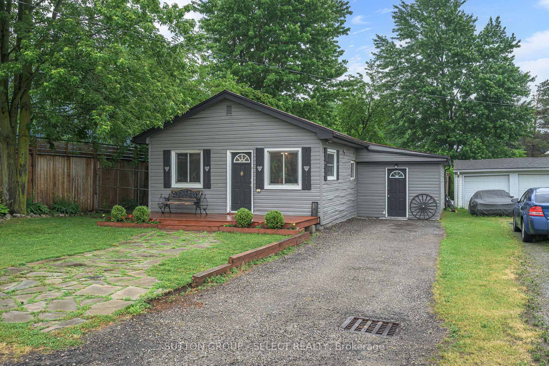 Photo 2 of 152 Elm Street, West Elgin, West Lorne — HOMEH