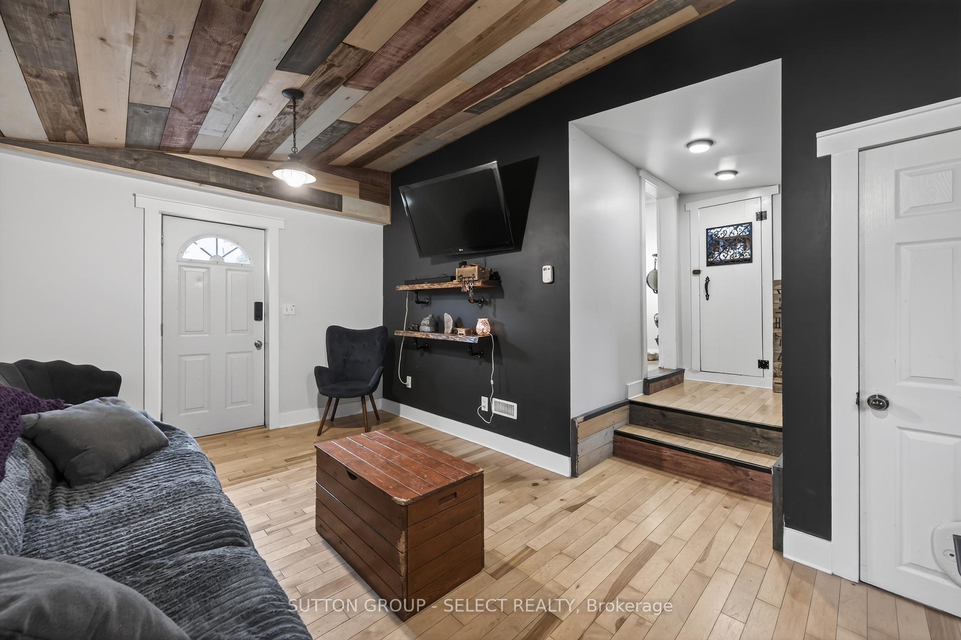 Photo 5 of 152 Elm Street, West Elgin, West Lorne — HOMEH