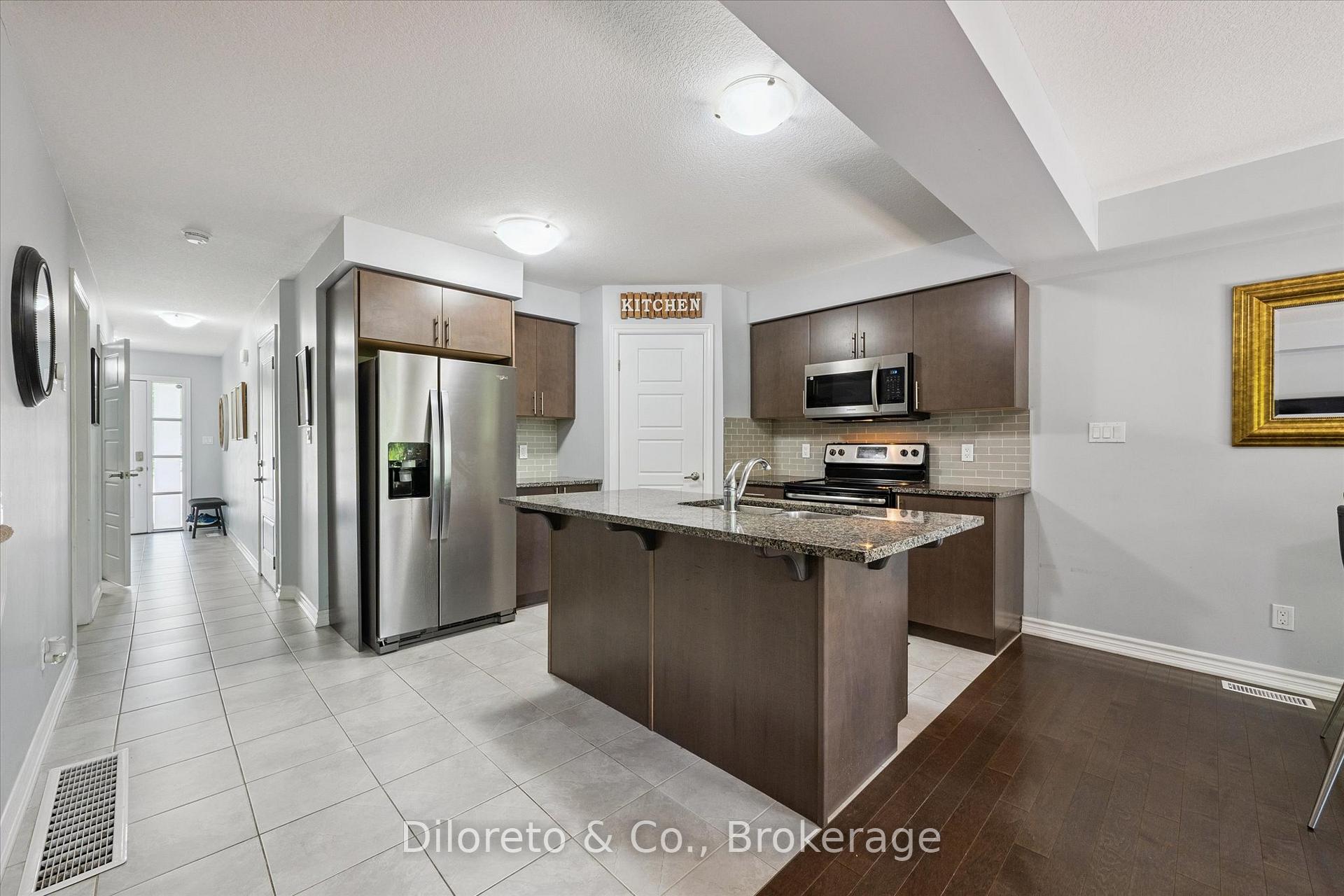 Photo 8 of Unit 48, 91 Poppy Drive E, Guelph, Pineridge/Westminster Woods — HOMEH
