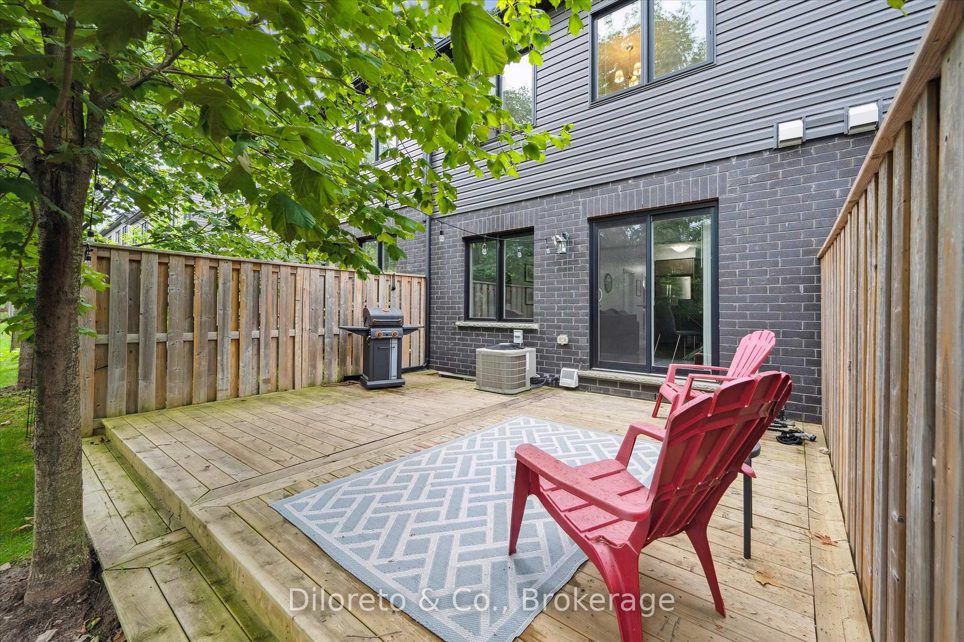 Photo 29 of Unit 48, 91 Poppy Drive E, Guelph, Pineridge/Westminster Woods — HOMEH
